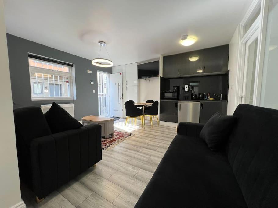 Ferienhaus Golders - Modern One Bed
