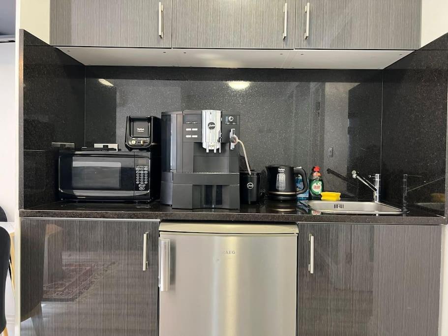 Golders - Modern One Bed Casa vacanze