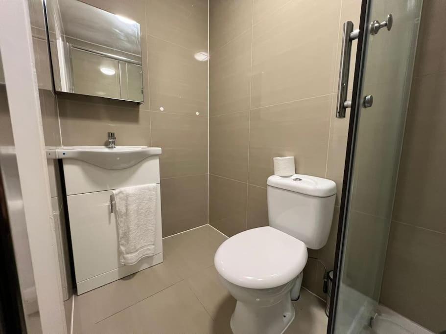 Golders - Modern One Bed Casa vacanze